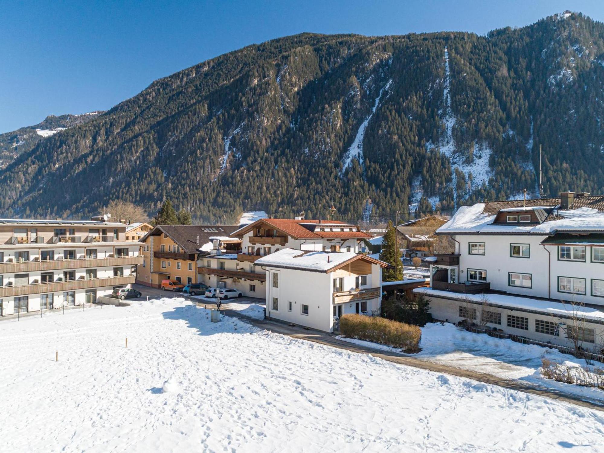 Regenbogenhaus Villa Mayrhofen Exteriör bild